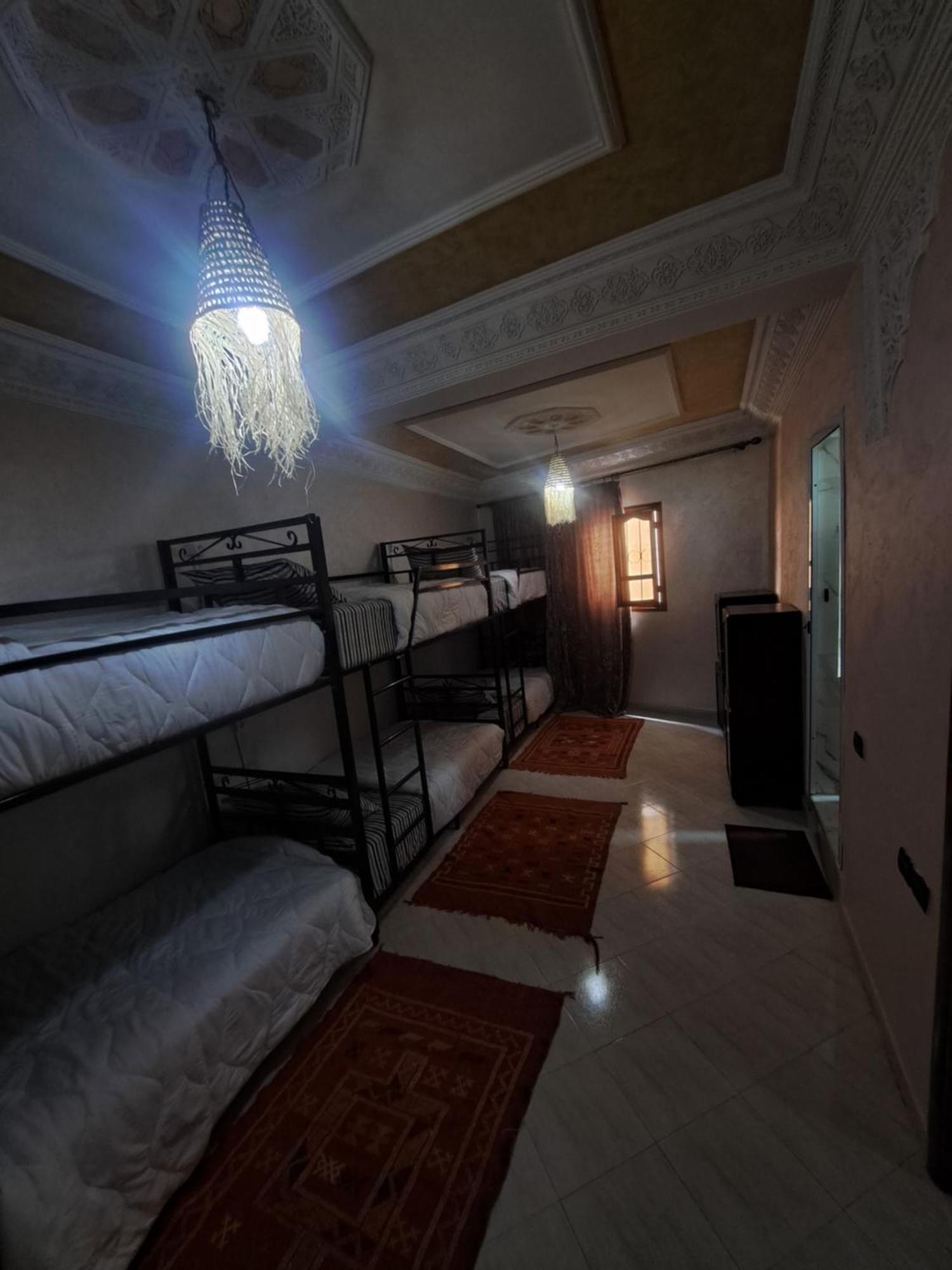Mira Guest House ทากาเซาท์ ภายนอก รูปภาพ