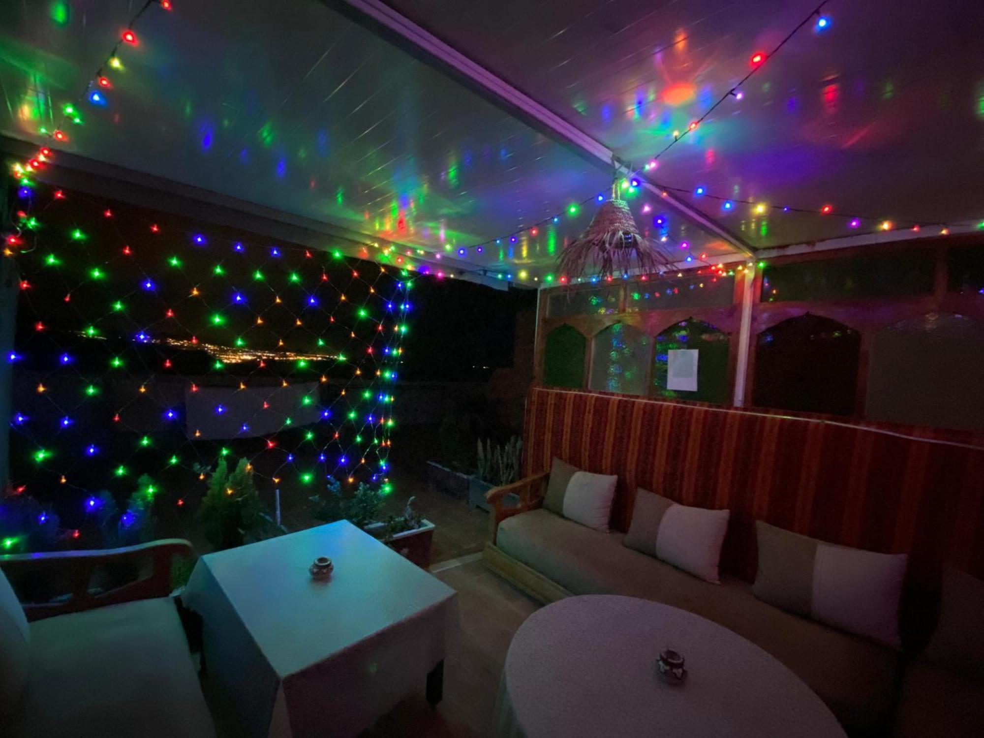 Mira Guest House ทากาเซาท์ ภายนอก รูปภาพ