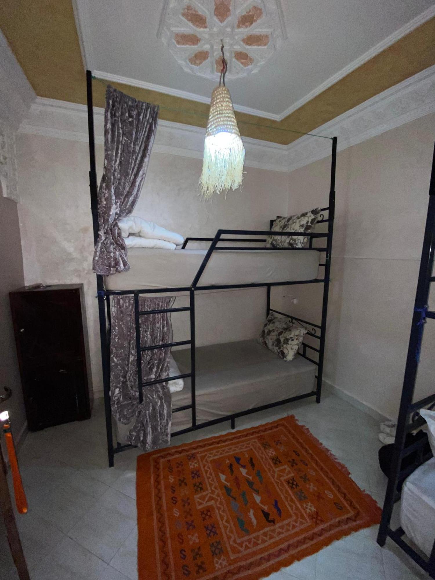 Mira Guest House ทากาเซาท์ ภายนอก รูปภาพ