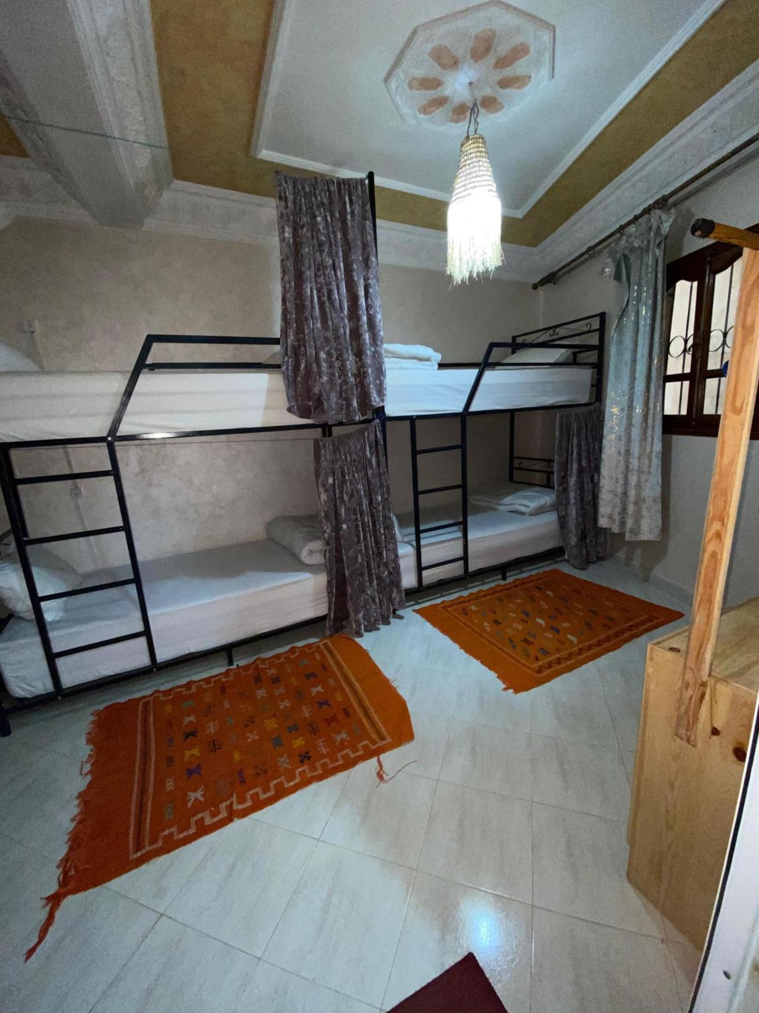 Mira Guest House ทากาเซาท์ ภายนอก รูปภาพ